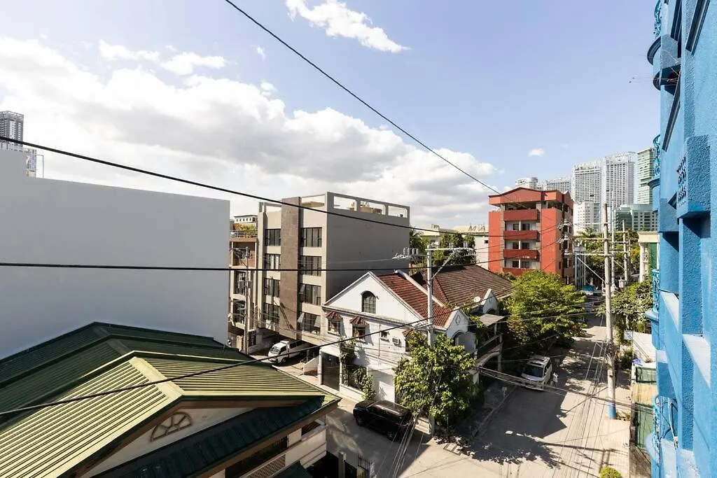 Poblacion, Makati Mid-Century Modern Zentopia Smeg Apartment Manila